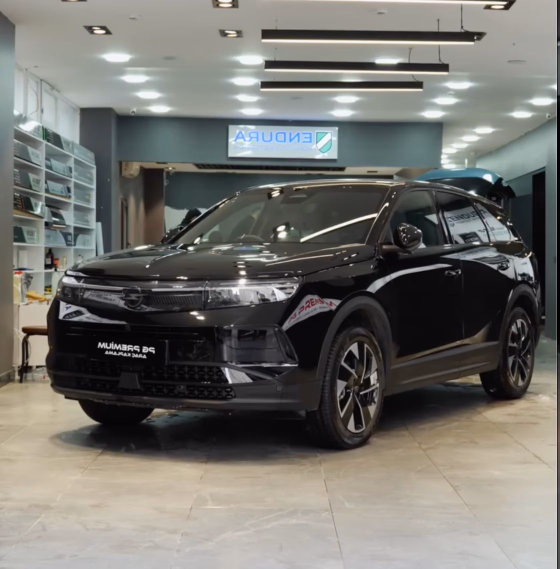 Seramik Kaplama vs PPF: Hangisi Doğru Seçim? - PPF ve araç kaplama makale orta görseli, PG Kaplama İstanbul