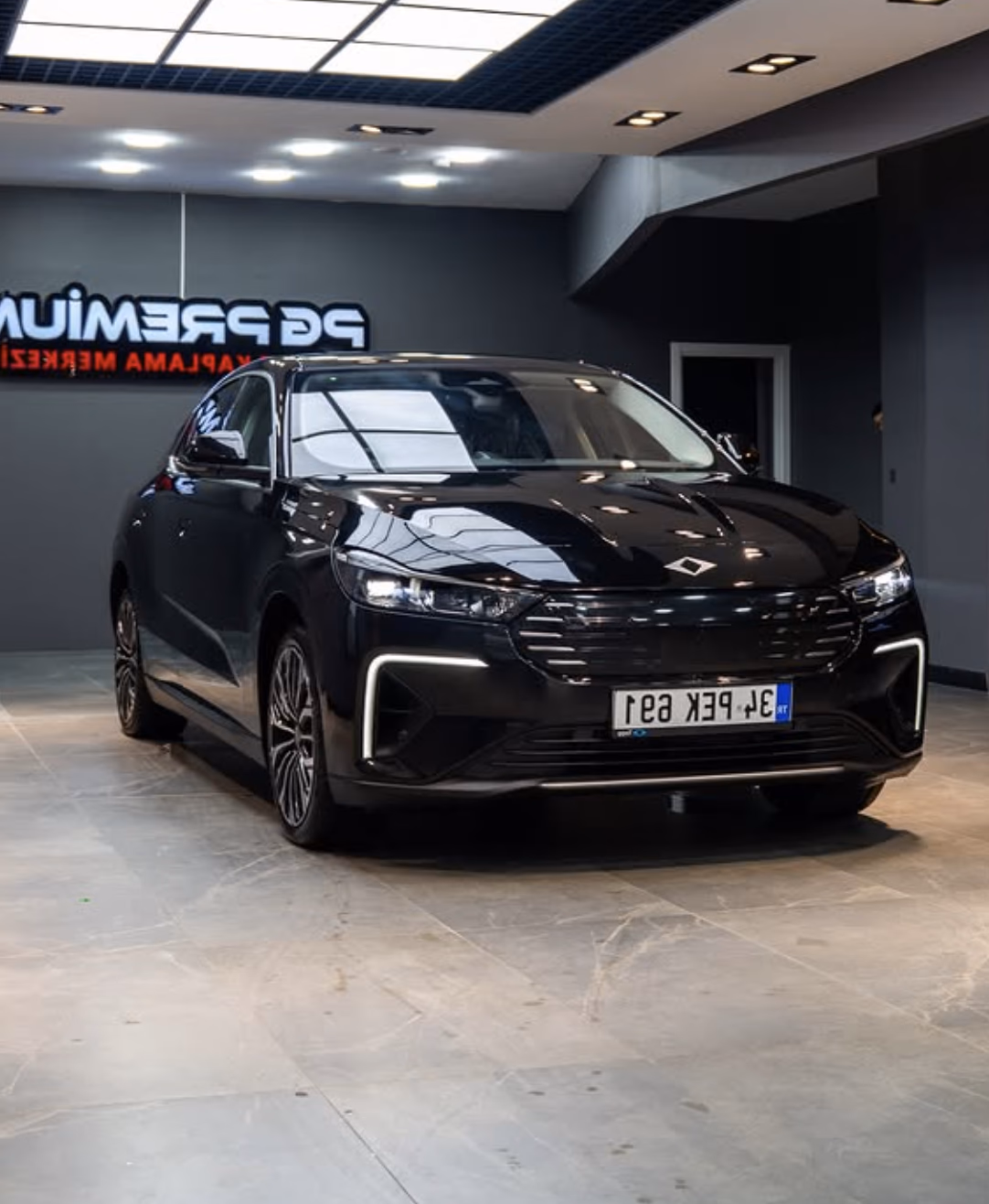 Mat Kaplama Trendleri 2026: PPF ve Folyo Rehberi - PPF ve araç kaplama makale orta görseli, PG Kaplama İstanbul